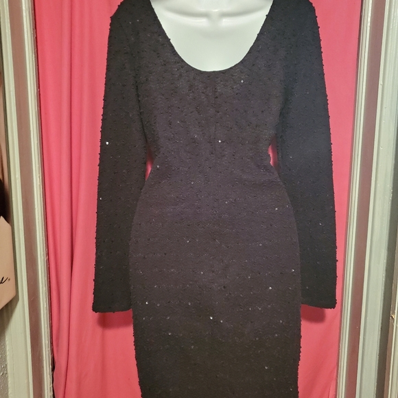 #946 Jennifer Lopez dress - Picture 3 of 3